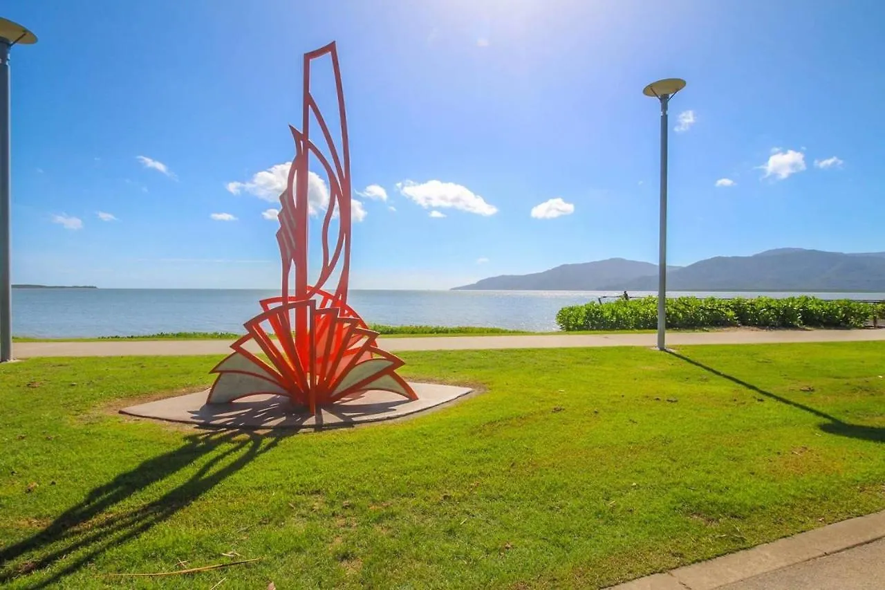 Easy Going Holiday Unit on McKenzie MK6 Cairns 0*,  Australia